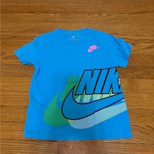 Nike Kids Blue Graphic T-Shirt Size Large 6-7